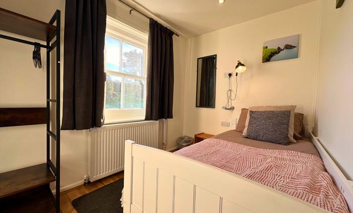 Bedroom 2 - single - garden view